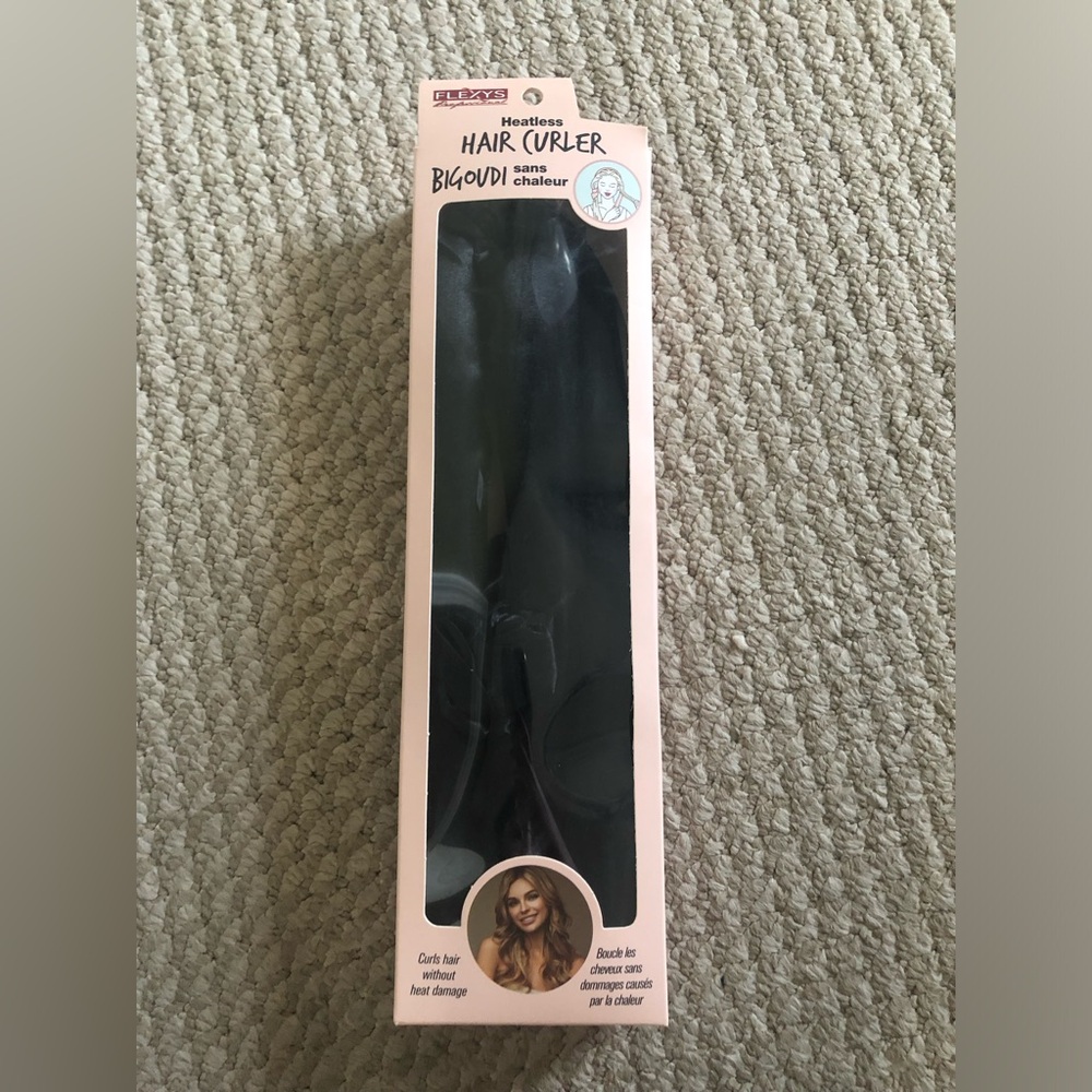 New Flexys Black Overnight Satin Heatless curling set with scrunchies